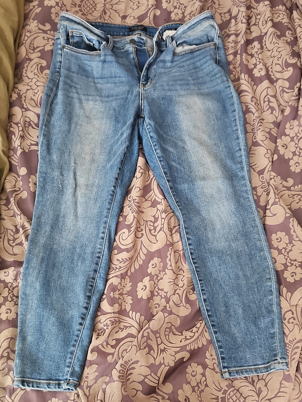 Judy Blue Women's Slim Fit Jeans in Medium Blue Wash 16W